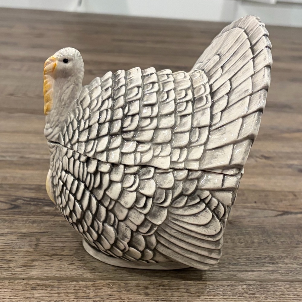 Vintage Style Thanksgiving Turkey Covered Dish - Picture 4 of 9